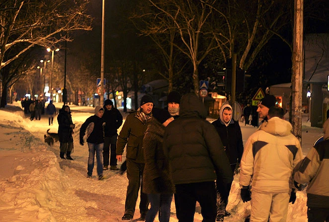 Mostarci izišli na ulice zatrpane nezapamćenim snijegom