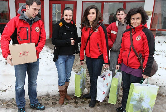 Djeci iz Egipatskog sela potrebnu pomoć uručili članovi HGSS-a Mostar