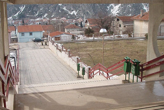 Druga OŠ: Prilazi našoj školi na vrijeme su očišćeni!