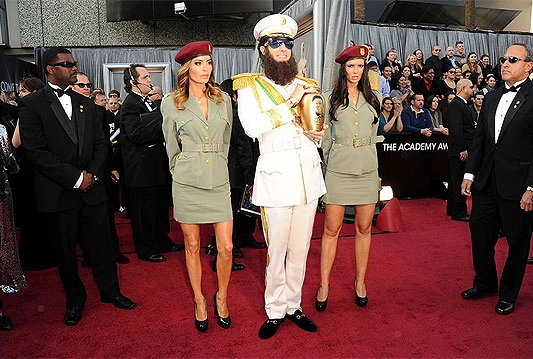 VIDEO: General Aladeen prosuo pepeo Kim Jong-ila na 'crvenom tepihu' Oscara
