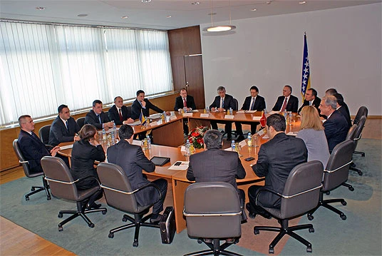 Otkloniti administrativne barijere koje usporavaju ulazak turskih investicija u BiH.