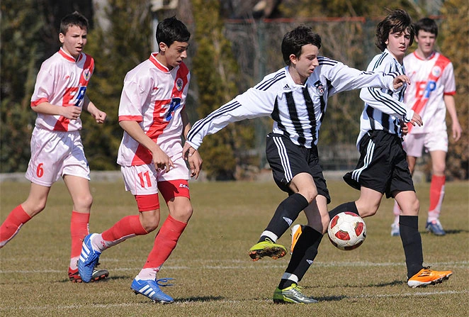 Zrinjski i Velež nedorasli Partizanu i Hajduku