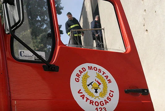 Požar u 'Vranici' u naselju Zalik