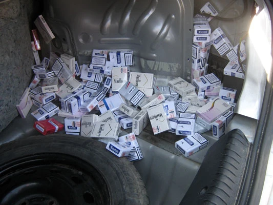 U putničkom automobilu krijumčario cigarete