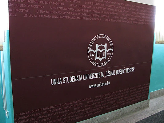 Akcija čišćenja i uređivanja - ''OČISTIMO KAMPUS – upišimo desetku iz drugarstva''
