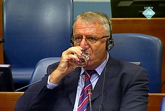 Šešelj: Haški sud ni legalan, ni regularan