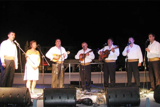 Klapa Hrvoje u Tivtu i Zagrebu
