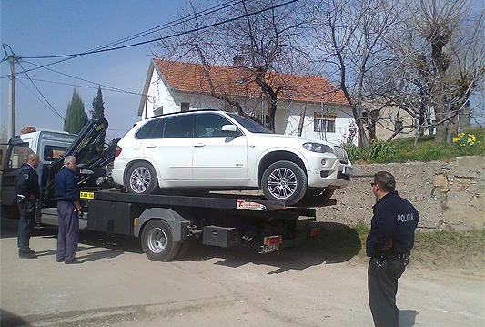 Na Buni okončana policijska potjera za BMW-om