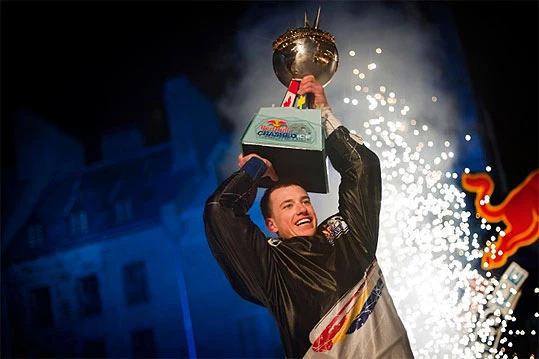 Kanađanin Kyle Croxall osvojio je naslov Red Bull Crashed Ice