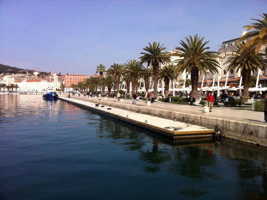 Započelo postavljanje pontona za 14. Croatia boat show