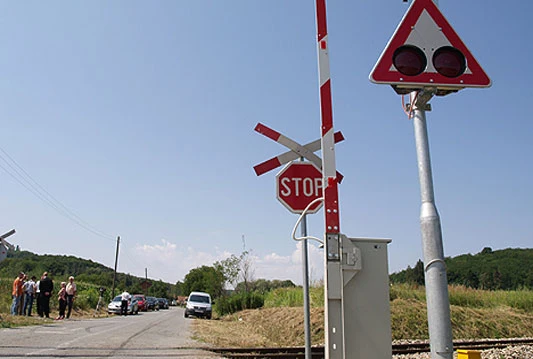 Natječaj za djecu o sigurnosti na željezničko-cestovnim prijelazima