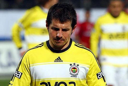 Emre suspendiran jer je na rasnoj osnovi vrijeđao Zokoru