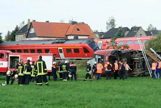 Sudar dva vlaka: Najmanje 125 ozlijeđenih