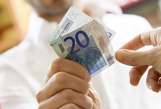Vozač talijanskog autobusa uhićen zbog pokušaja podmićivanja