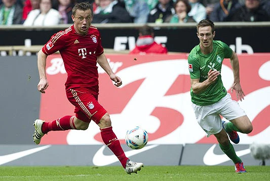 Olić u Wolfsburgu, Dante potvrdio prelazak u Bayern