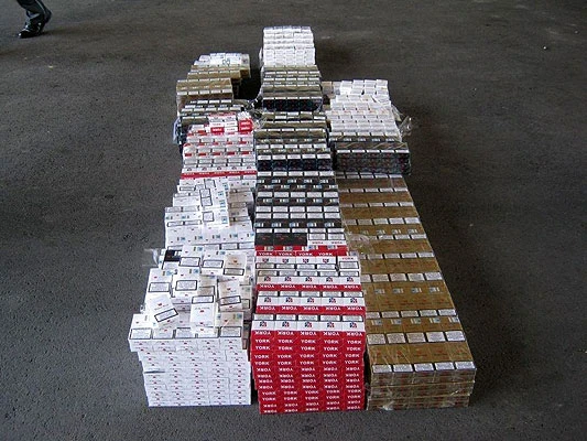 Pokušaj podmićivanja graničnih policajaca radi krijumčarenja cigareta