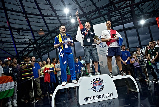 Red Bull Paper Wings: Almir Kišija drugi na svijetu