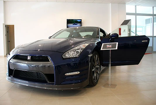 Predstavljen Nissan GT-R
