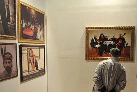Umjetnici doniraju svoja djela državnim dužnosnicima