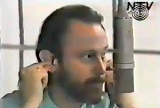 Johnny Štulić: Šta jadni narod, narod nek se bori!