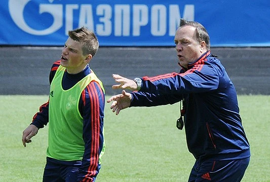 Advocaat objavio spisak reprezentacije Rusije za Euro 2012.
