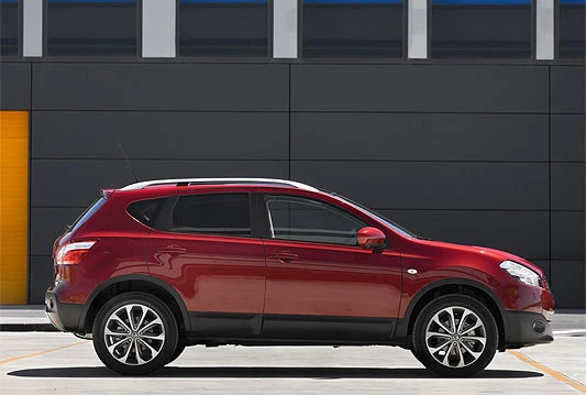 Nissan Qashqai uz poklon paket dodatne opreme vrijednosti do 3.500 KM