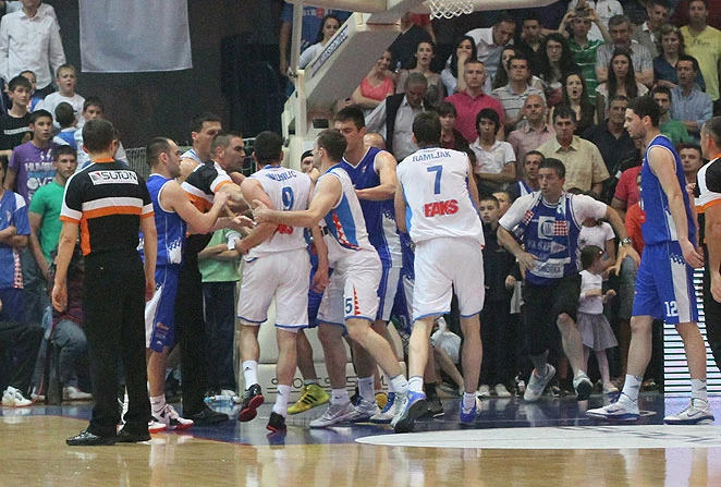 Širokom kazna od 8000 KM, Igokea od 3200 KM
