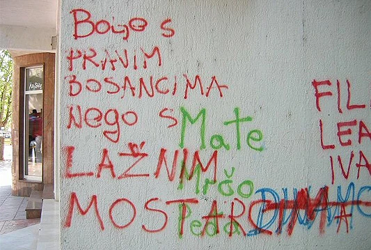 Bosanke u istraživanju noćnog života Mostara