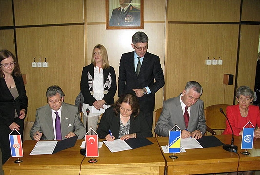 Podrška UNESCO-a Drugom bijenalu savremene umjetnosti u Konjicu