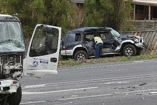 Kod Tomislavgrada sudar Globtour autobusa i terenca, jedna osoba teško ozlijeđena