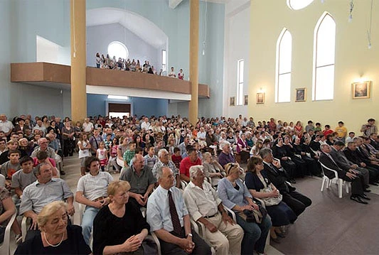 U središtu Neuma blagoslovljena novoizgrađena crkva