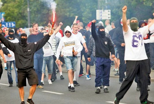 U navijačkim neredima 15 ozijeđenih, 180 privedenih