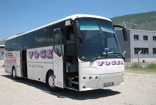 U Mostar stigao autobus kojeg su kupili navijači Rođenih