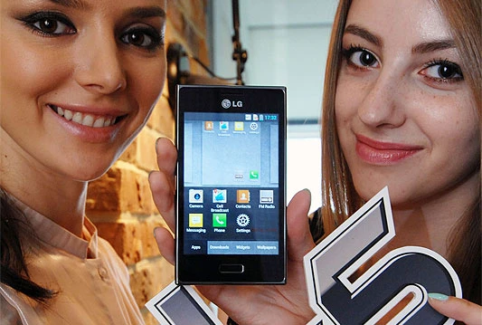 Najtanji smart telefon u svojoj klasi donosi prefinjen izgled i napredne karakteristike