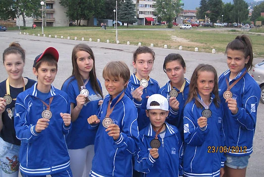 Članovi Cro Stara na dva turnira osvojili 16 medalja
