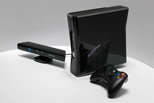 Konzola Xbox 360 slim za 160 dolara