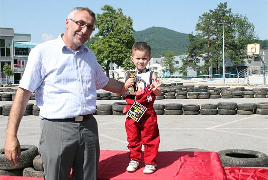 Davor Milos pobjednik karting CUP utrke vožene u Kiseljaku
