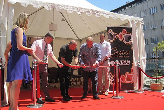Paviljon Lutrije BiH na 18. SFF-u: Texas Holdem Poker u bašti Hotela Evropa