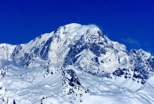 Devet alpinista izgubilo život u lavini na Mont Blancu