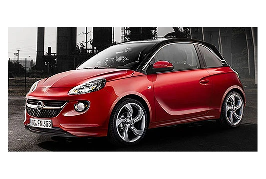 Opel Adam napada Fiat 500