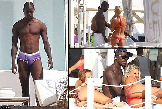 Mario Balotelli u gaćicama zavodio kupačice ispred svog stana na Ibizi