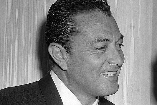 Legendarni pjevač Tony Martin preminuo u svom domu