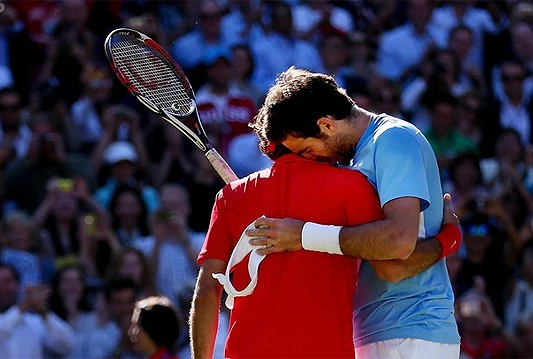 Federer i Šarapova prvi finalisti; Murray i Williams drugi