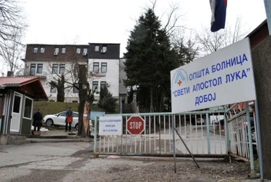 Jedna osoba podlegla u bolnici nakon prometne nesreće, 3 osobe ozlijeđene