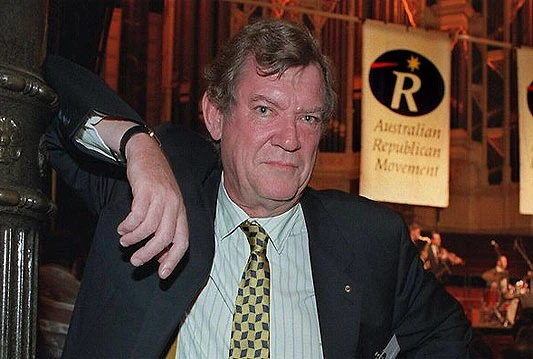 Umro Robert Huges, poznati kritičar umjetnosti i producent