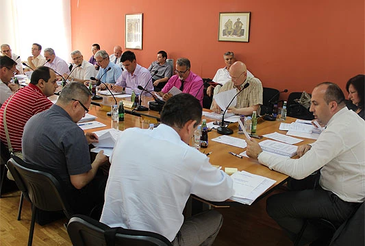 Vlada HNŽ-a pomogla kolektivnim centrima