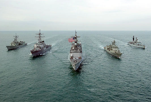 Sudar naftnog tankera i američkog razarača
