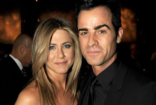 Jennifer Aniston se zaručila sa Justinom Therouxom
