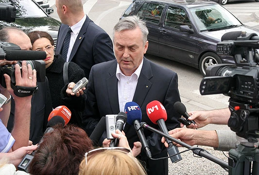 Lagumdžija zrakoplovom Fahrudina Radončića otputovao na summit lidera islamskog svijeta u Meki