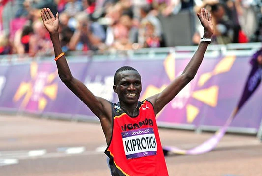 Maratonac se sa Olimpijade vratio u Ugandu kao državni junak